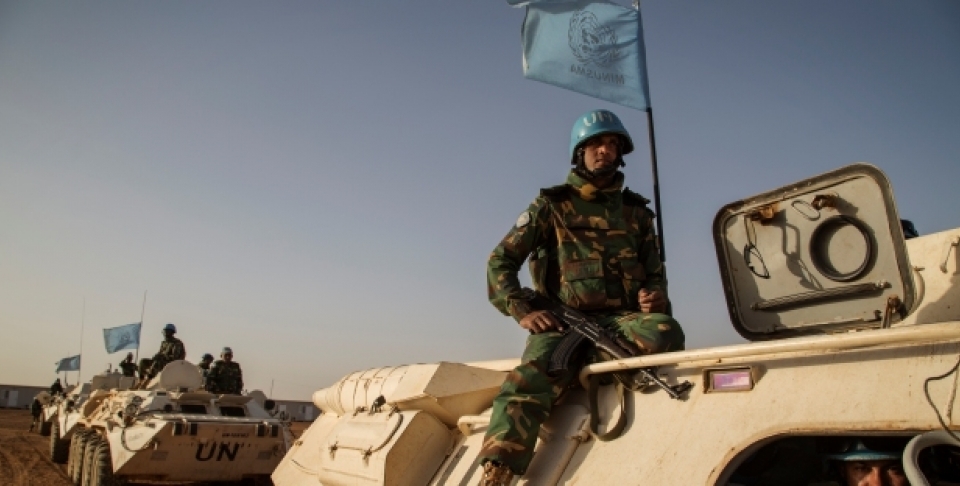 UN peacekeepers from Bangladesh arrive at the Niger Battalion Base in Ansongo, eastern Mali. February 2015. (UN Photo/Marco Dormino)