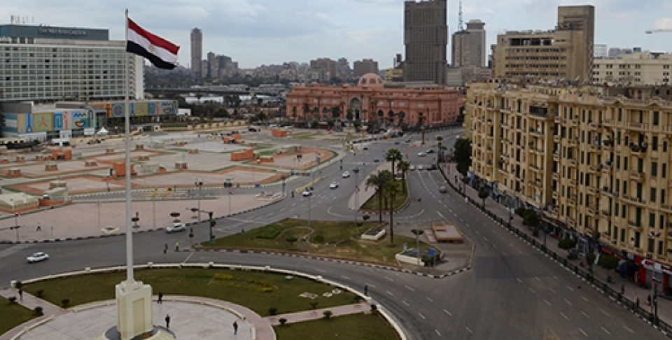 Cairo's central Tahrir Square, once epicenter of Egypt's protest movements, stands mostly empty of pedestrians and traffic on the fifth anniversary of the country's 2011 Arab Spring uprising, January 25, 2016. (AP Photo/Brian Rohan)