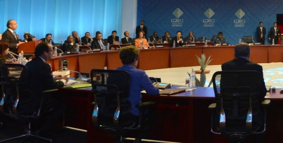 The Mexican president Felipe Calderón opened the first working session of the G-20 summit in Los Cabos. (Peer Grimm/Pool/dapd)