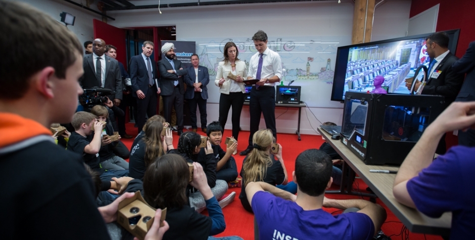 Prime Minister Justin Trudeau helps to officially open the Google offices in Kitchener on January 14, 2016. (PMO Photo/Adam Scotti)