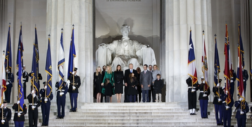 Donald Trump stands with his family at the Lincoln Memorial (AP Photo/Evan Vucci)