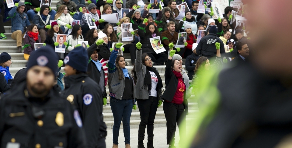 Demonstrators in Washington take part in a rally supporting of the Temporary Protected Status (TPS) and Deferred Action for Childhood Arrivals (DACA) programs on December 6, 2017. ( AP Photo/Jose Luis Magana)
