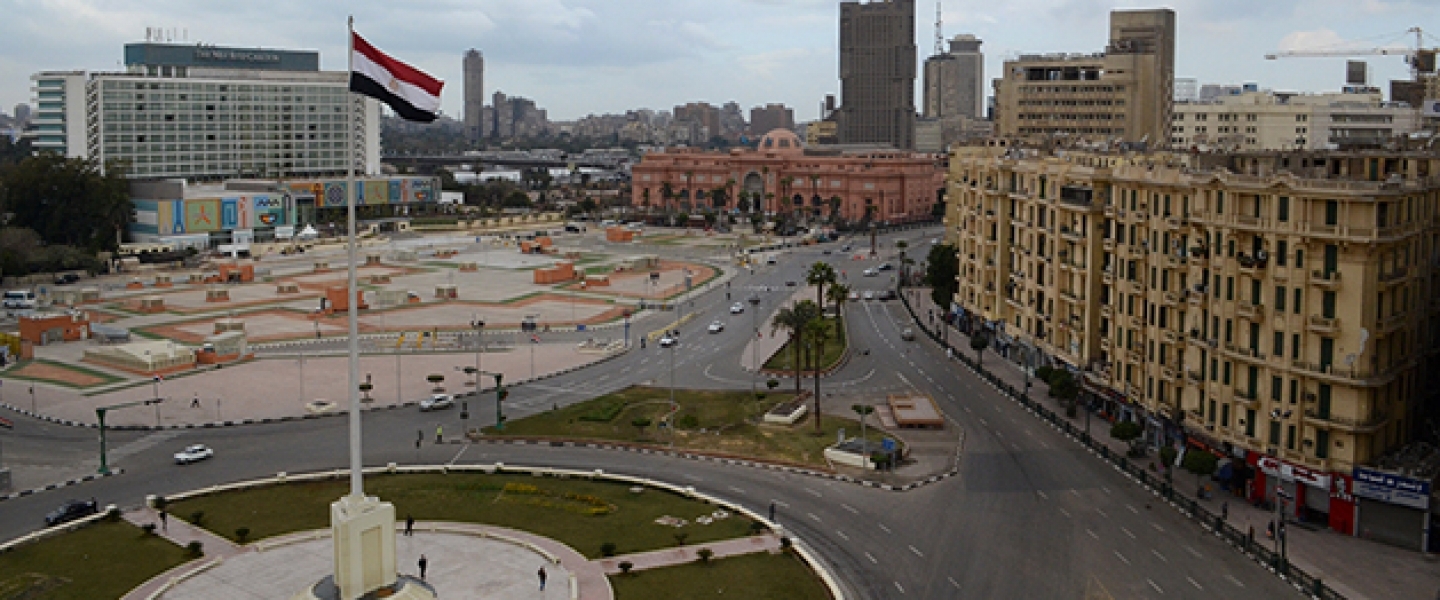 Cairo's central Tahrir Square, once epicenter of Egypt's protest movements, stands mostly empty of pedestrians and traffic on the fifth anniversary of the country's 2011 Arab Spring uprising, January 25, 2016. (AP Photo/Brian Rohan)