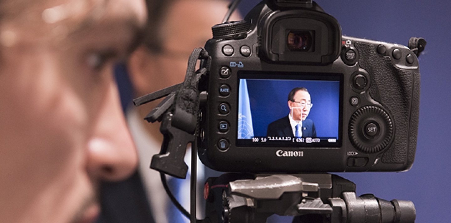 UN Secretary-General Ban Ki-moon records a video message to civil society on December 10, while in Paris for COP21. (UN Photo/Mark Garten)