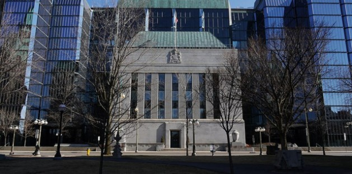Bank of Canada in Ottawa, ON. (d.neuman via Flickr CC)