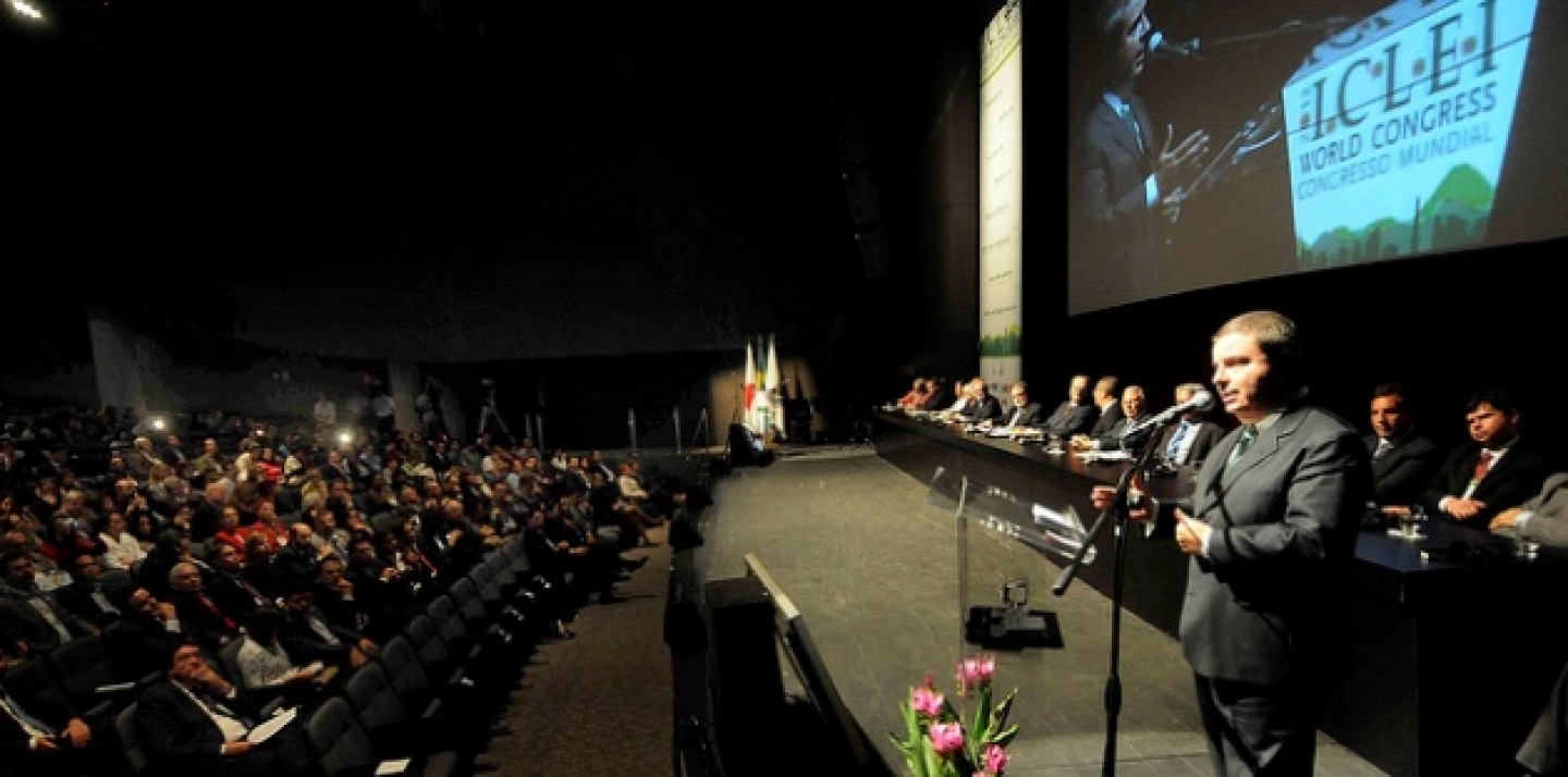 Antonio Anastasia, Brazil, speaks at ICLEI 2012 (Flickr Photo /Governo de Minas Gerais)