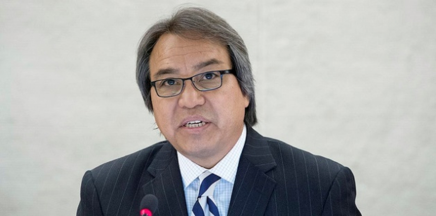 James Anaya, Special Rapporteur on indigenous peoples presents his report during the 24th Session of the Human Rights Council. 18 September 2013. Photo by Jean-Marc Ferré via UN Photo Geneva on Flickr CC