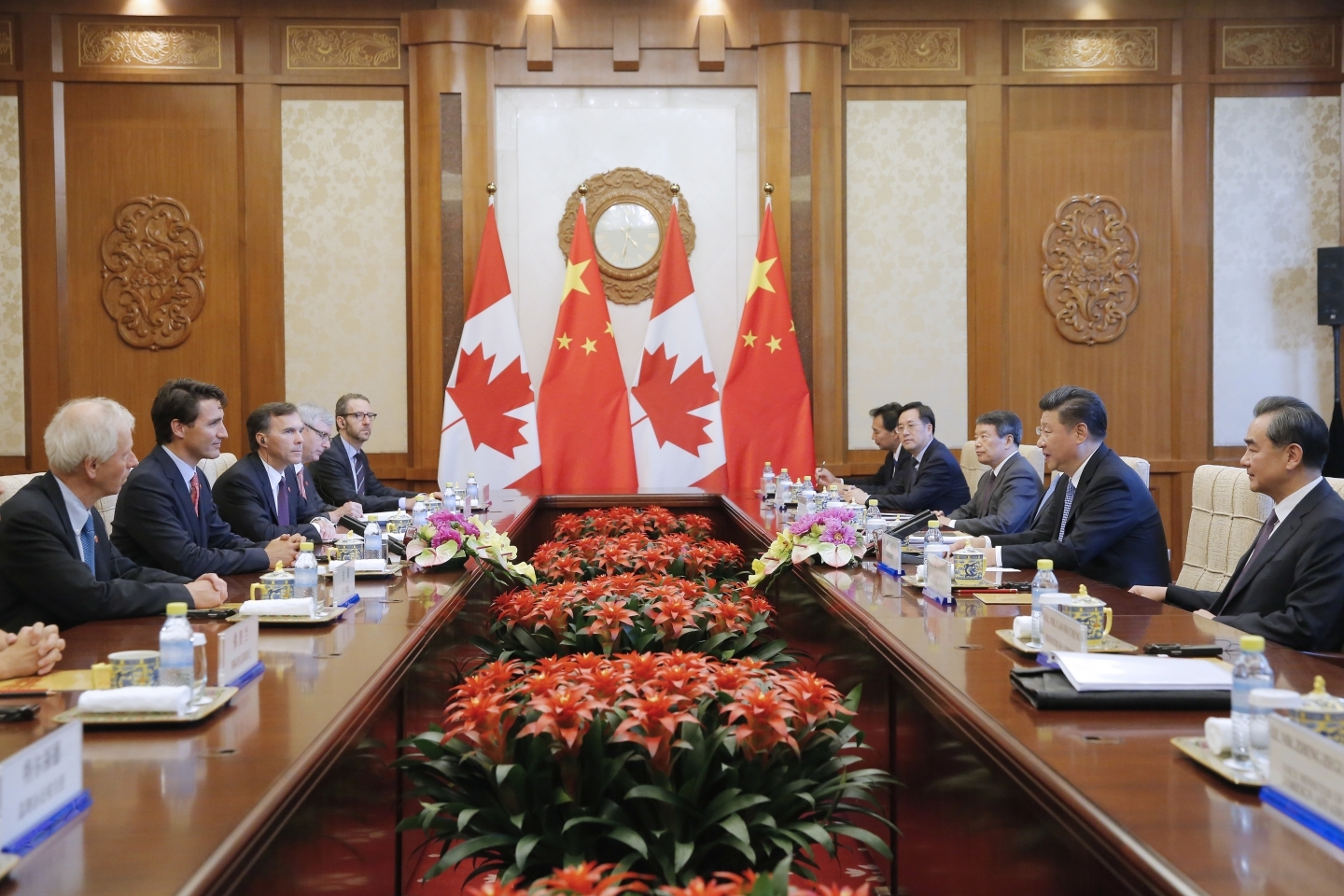 China's President Xi Jinping, second right, and Canada's Prime Minister Justin Trudeau, second left, hold their meeting at the Diaoyutai State Guesthouse in Beijing, China, Wednesday, Aug. 31, 2016. Trudeau is on an official visit to China and is expected to meet with Chinese counterparts to boost bilateral ties. (Wu Hong/Pool Photo via AP)