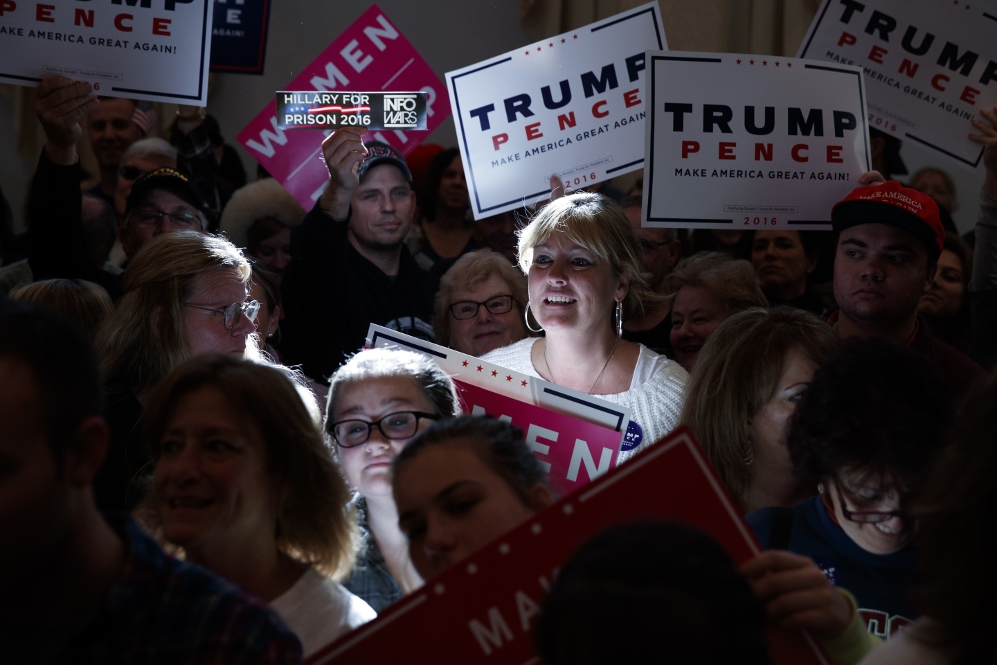 A supporter of the Republican Nominee Donald Trump at a rally in the final stretch of the 2016 U.S. Presidential campaign (AP Photo)