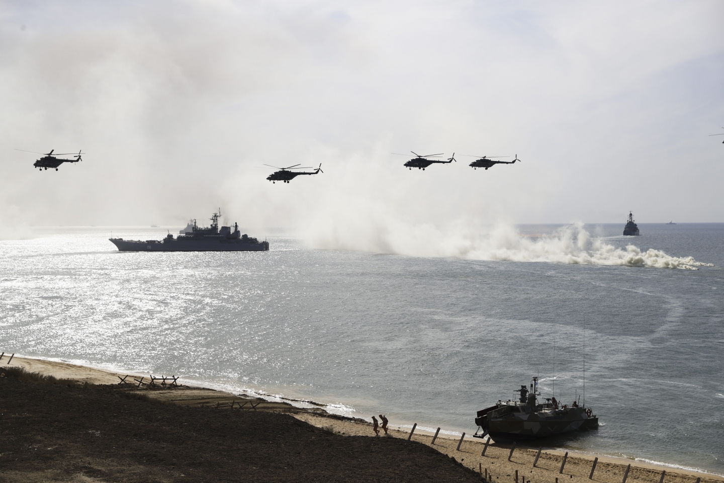 Russian navy ships and helicopters during military drills on the Black Sea (AP Photo/Pavel Golovkin)