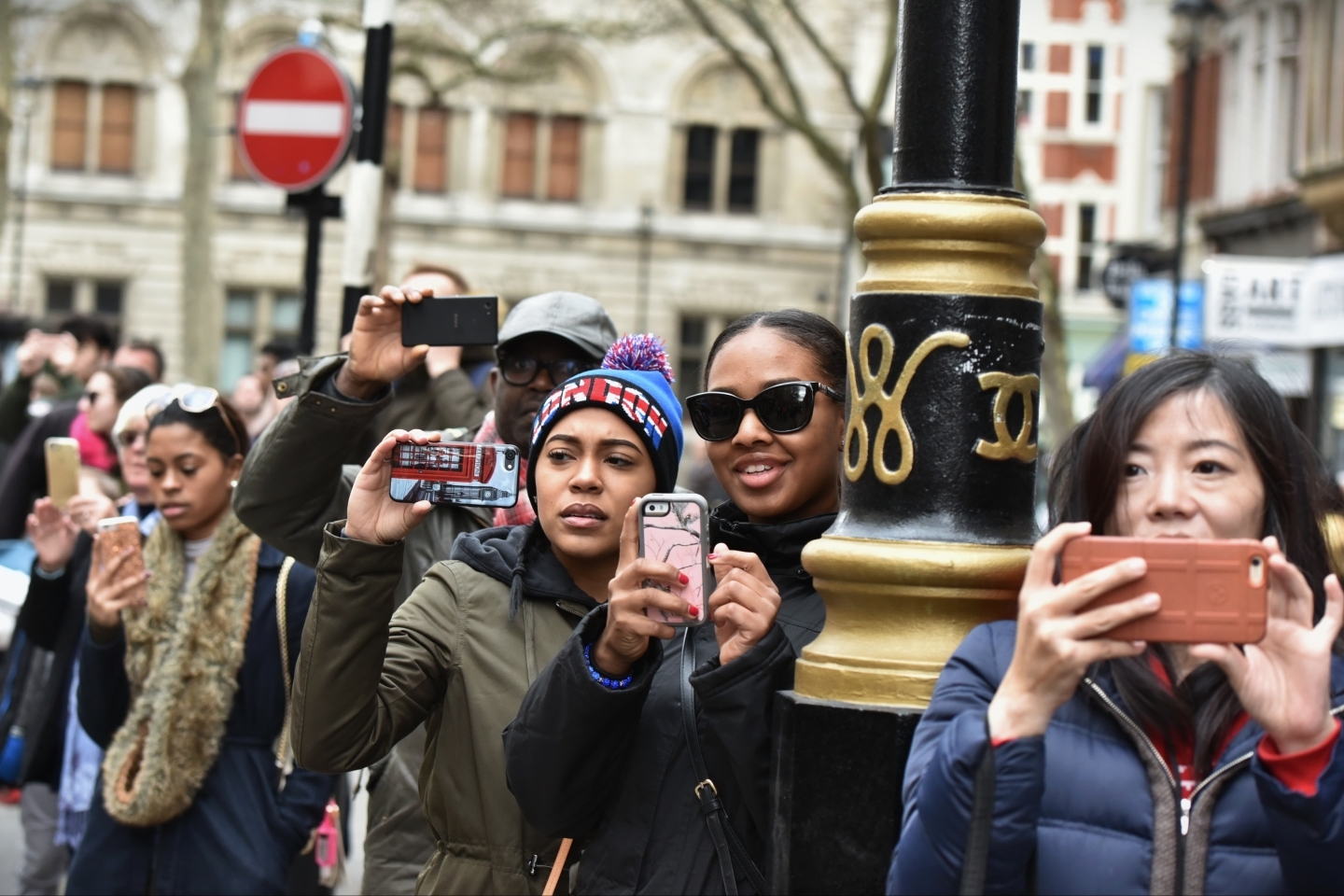 Clearview obtained much of its data from user-contributed photos on social media websites. (Shutterstock)