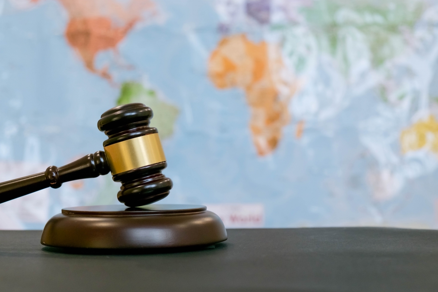 Mutual recognition agreements (MRAs) could set common benchmarks to eliminate some of the practical difficulties associated with recognizing foreign legal qualifications and experience.