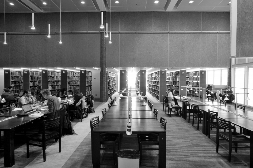 Entrepreneurs have expressed concerns about universities' onerous processes for the use of the universities' technologies or the licensing of their IP. (Photo: EQRoy / Shutterstock.com)