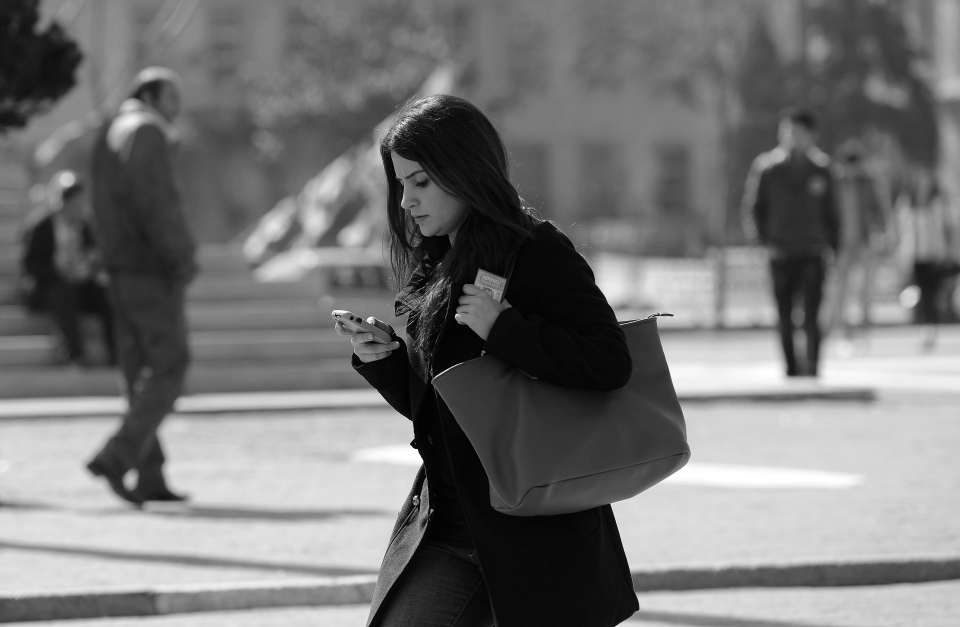 Digitization, which includes the larger social and economic phenomena of digital transformation, has contributed to breaking down barriers, supporting transactions across borders and trivializing the cost of remote communications. (Photo: Orlok / Shutterstock.com)