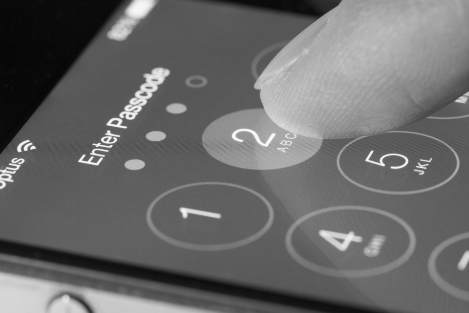 Recent advancements in device security by all major smartphone manufacturers have had significant implications for law enforcement investigations. Encryption security is now included on smartphones as a default setting and is linked to a passcode or other form of unlocking, such as fingerprint or facial recognition software. (Photo: ymgerman / Shutterstock.com)