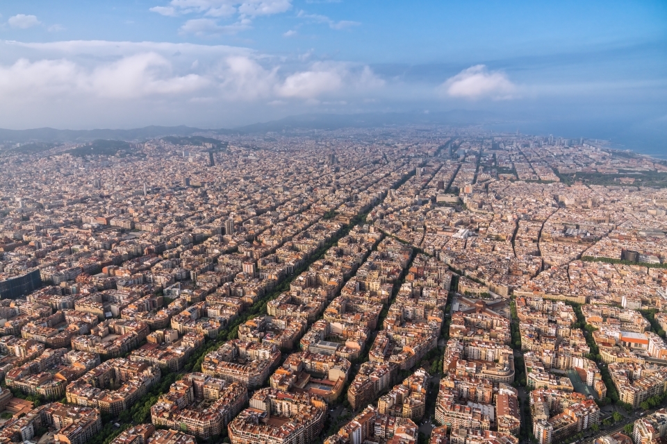 Barcelona's superblock streetscape. (Shutterstock)