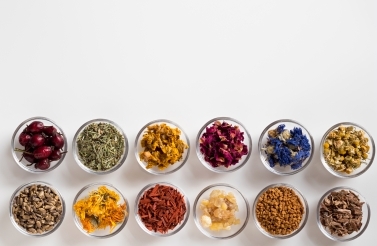 various types of dried herbs