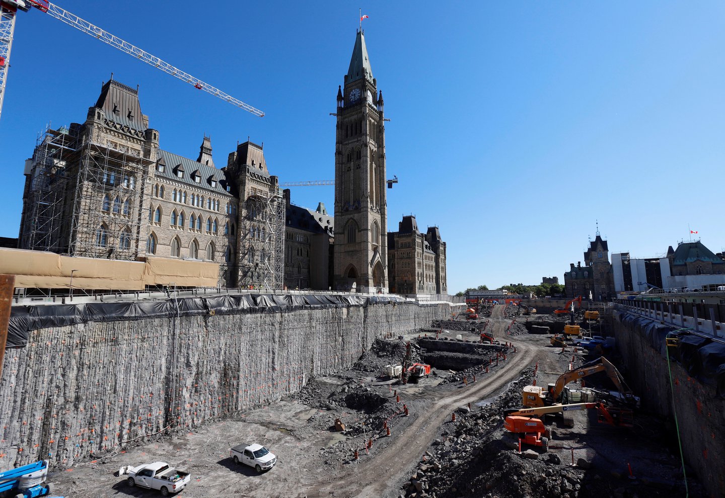 2021-06-16T175240Z_1523533783_RC2L1O9F09SD_RTRMADP_3_CANADA-POLITICS.jpg