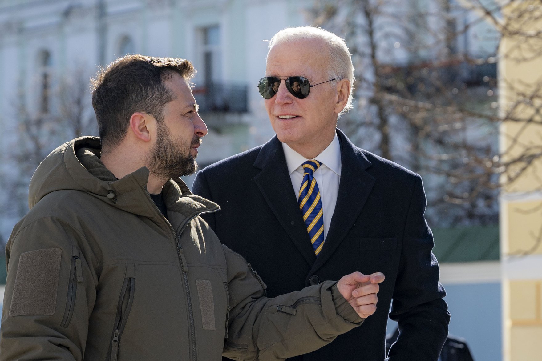 2023-02-20T230225Z_1353950729_MT1EYEIM255818_RTRMADP_3_JOE-BIDEN-IN-KYIV