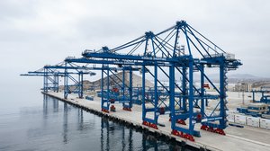 2024-11-08T154538Z_1731080734_DPAF241108X99X977088_RTRFIPP_4_TRADE-SHIPPING-PERU-CHINA-PORTLOGISTICS-CONTAINERHANDLING-SHIPPINGROUT