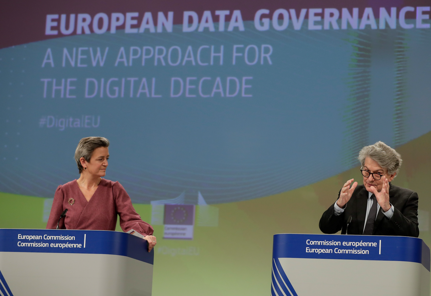 EUdata2020-11-25T111507Z_541614914_RC2BAK9FN11J_RTRMADP_3_EU-TECH