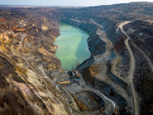 Romandash Anna Ukraine deal US trump minerals russia putin