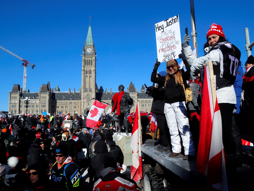 convoy2022-02-18T040742Z_1901826468_RC2Z8S9B7I02_RTRMADP_3_HEALTH-CORONAVIRUS-CANADA-TRUCKING-OTTAWA-2.png