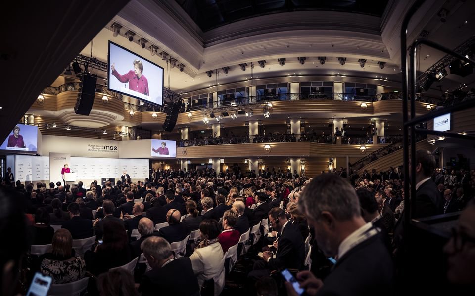 csm_20190216_konferenz_saal_4509_e55fd48deb.jpg