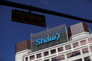 shaw2021-03-29T000000Z_788583782_RC24LM9E6MUX_RTRMADP_3_CANADA-TELECOMS-ROGERS-SHAW.png